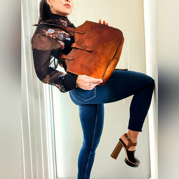 Preloved Vintage Genuine Italian Leather Tote - Picture 1 of 8